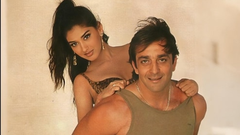 सोनाली बेंद्रे के बेटे हो सकते हैं बॉलीवुड के अगले सुपरस्टार, हैंडसम हंक की PHOTOS देख फैन्स बोले- ये तो संजय दत्त की कॉपी है