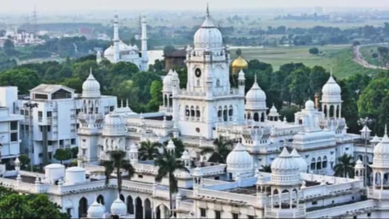 लखनऊ की KGMU में मजारों को हटाने का मामला क्या है, जिस पर गरमा गई है सियासत