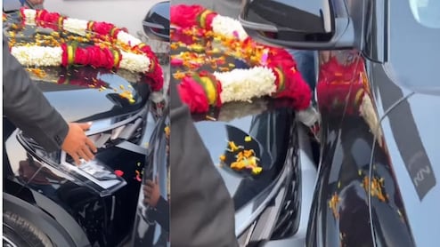 ये तो हैवी ड्राइवर निकला...शोरूम से निकलते ही ठोक दी नई कार, लोग बोले- सीधा ठांय-ठांय