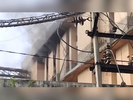 भरतपुर: BSNL ऑफिस में लगी भीषण आग, एक्सपायरी डेट के थे&nbsp;फायर इक्विपमेंट