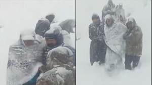 Heavy Snowfall Leaves Tourists Stranded in J&K's Udhampur; 12 Rescued