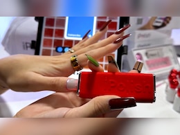 अब नहीं पड़ेगी बार-बार नेल पॉलिश लगाने की जरूरत! बस मोबाइल से चेंज कर दें नाखूनों का कलर, जानिए कैसे काम करेंगे ये स्मार्ट नेल्स