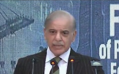 "We Go Begging, Our Heads Bow Down In Shame": Pak PM's Big Admission