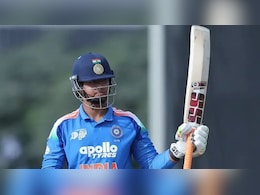 VIDEO: वैभव सूर्यवंशी का धमाका, 24 गेंद में फिफ्टी जड़ते हुए रच दिया इतिहास