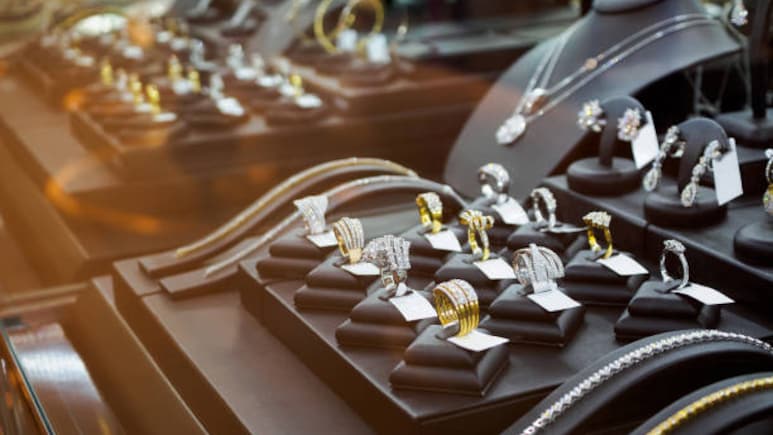 After Bihar, Chhattisgarh Jewellery Markets Bar Entry Of Women With Burqa