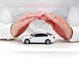 Car Insurance Tips: इंश्योरेंस शोरूम से लें या ऑनलाइन? जानें कहां बचेंगे पैसे