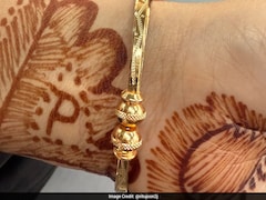 बेंगलुरु मेट्रो में बच्ची ने अजनबी महिला को थमा दिया कंगन, वजह जानकर भर आएंगी आंखें