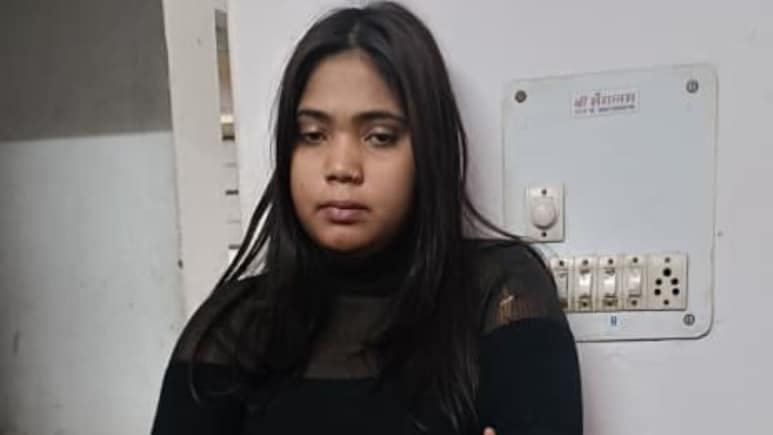 लड़की ने फ्लैट पर बुलाया, शारीरिक संबंध बनाकर करने लगी ब्लैकमेल, बाड़मेर में हनीट्रैप का एक और केस