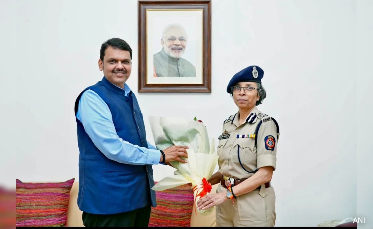 Maharashtra's First Woman DGP Rashmi Shukla Retires After Long Service