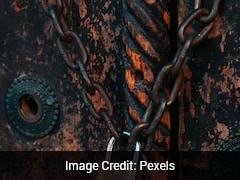 Strange Letter Leads Couple To Hidden Rooms In Their 130-Year-Old Home