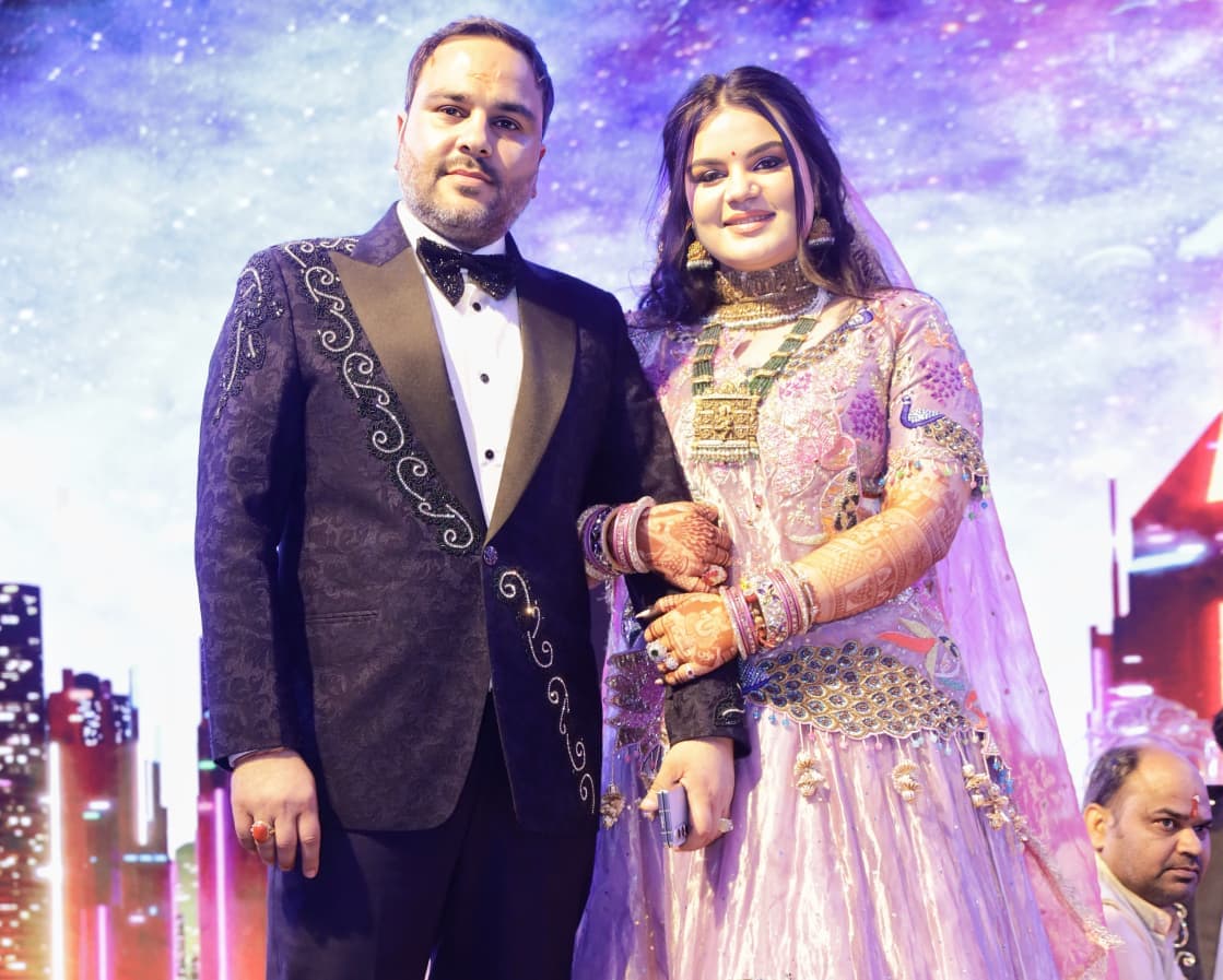 शिव जौहरी (पिता) और श्रुति जौहरी (बेटी)