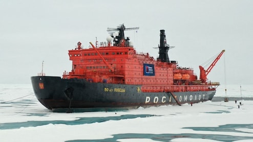 Explainer: ग्रीनलैंड विवाद के बीच अमेरिका फिनलैंड से आइसब्रेकर क्यों खरीद रहा है?