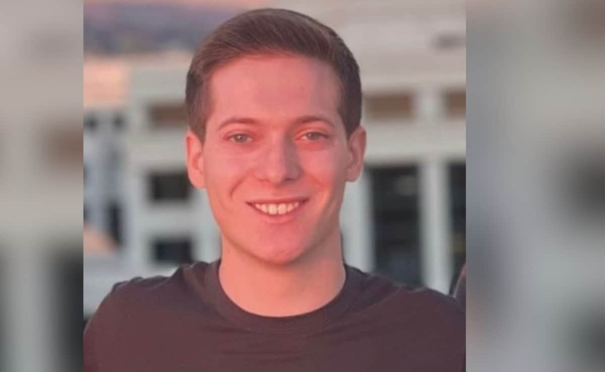 "If Your Job Is On Screen, AI Is Coming For It": HyperWrite CEO's Big Warning