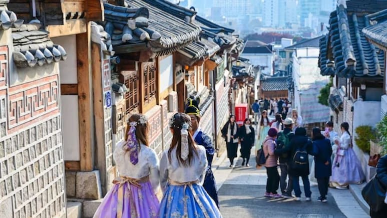 K-Pop से लेकर डिजिटल BTS Army तक, क्या है Korean Culture? Gen-z को क्यों कर रहा सबसे ज्यादा प्रभावित