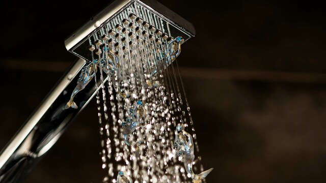 The new viral trend of dark showering may improve your sleep quality