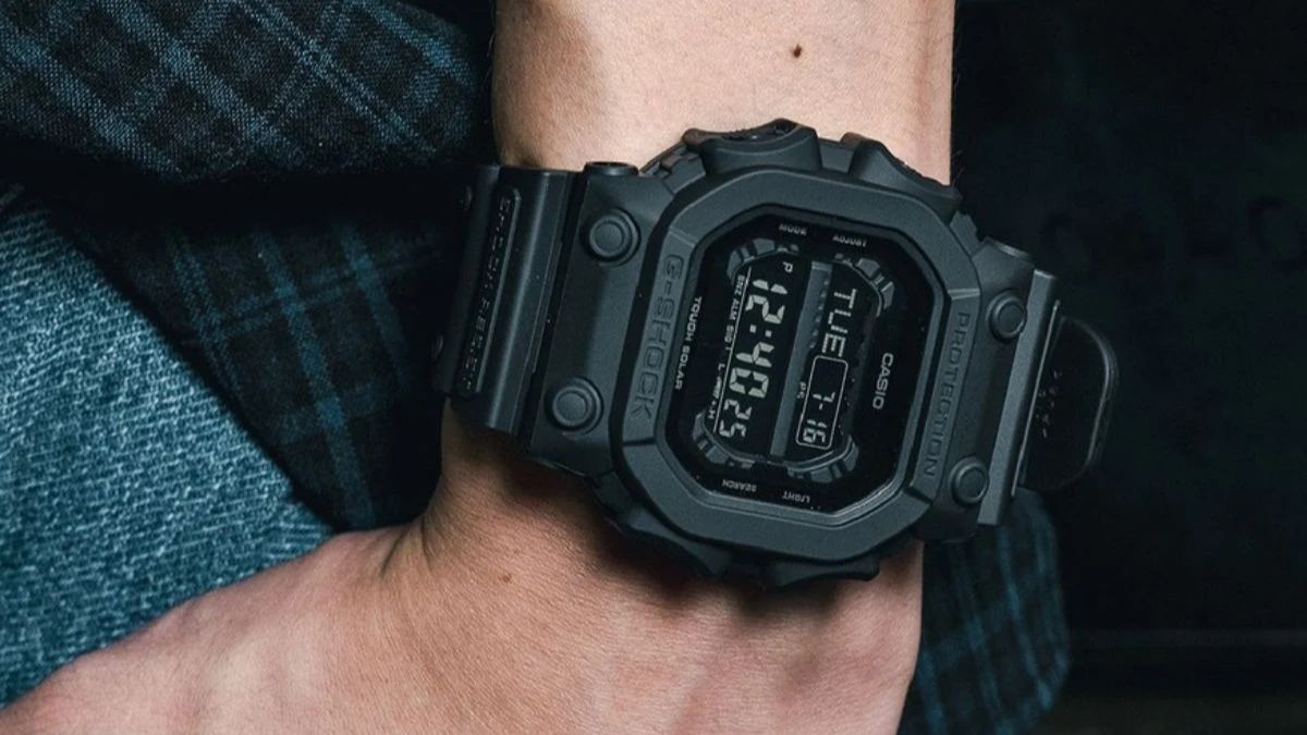 La montre Casio G-Shock GX-56UBB entièrement noire est disponible sur les marchés européens