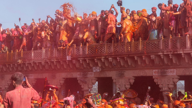 मार्च में घूमने जाने की कर रहे हैं प्लानिंग? ये 4 डेस्टिनेशन्स हैं बिल्कुल परफेक्ट