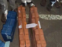 Solapur News: सोलापुरात हायहोल्टेज ड्रामा! ढाब्यावर आढळल्या ईव्हीएम मशीन; राष्ट्रवादीचे नेते संतापले