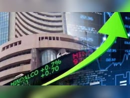 Share Market Update: सोने-चांदी में गिरावट के बीच शेयर मार्केट का धमाका, इस वजह से उछल रहा मार्केट
