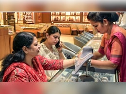 Gold-Silver Price Today: चांदी एक ही दिन में 9 हजार से ज्यादा टूटी, सोना भी हुआ सस्ता, जानें ताजा भाव