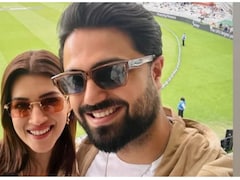 रूमर्ड बॉयफ्रेंड कबीर बाहिया के साथ लंदन की सड़कों पर घूमती दिखीं कृति सेनन, करोड़पति बिजनेसमैन के बेटे का हाथ थामें आईं नजर