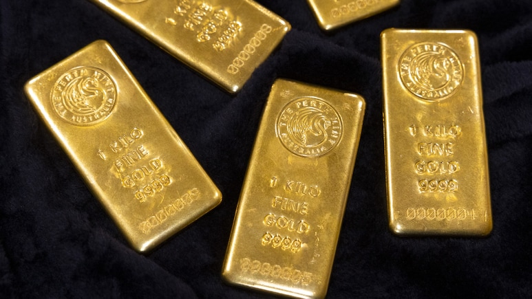Gold Falls Below $4,900 With China Closed For Lunar New Year