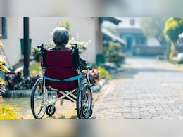 Doctor Reveals One Drink And One Brain Exercise That May Lower Dementia Risk