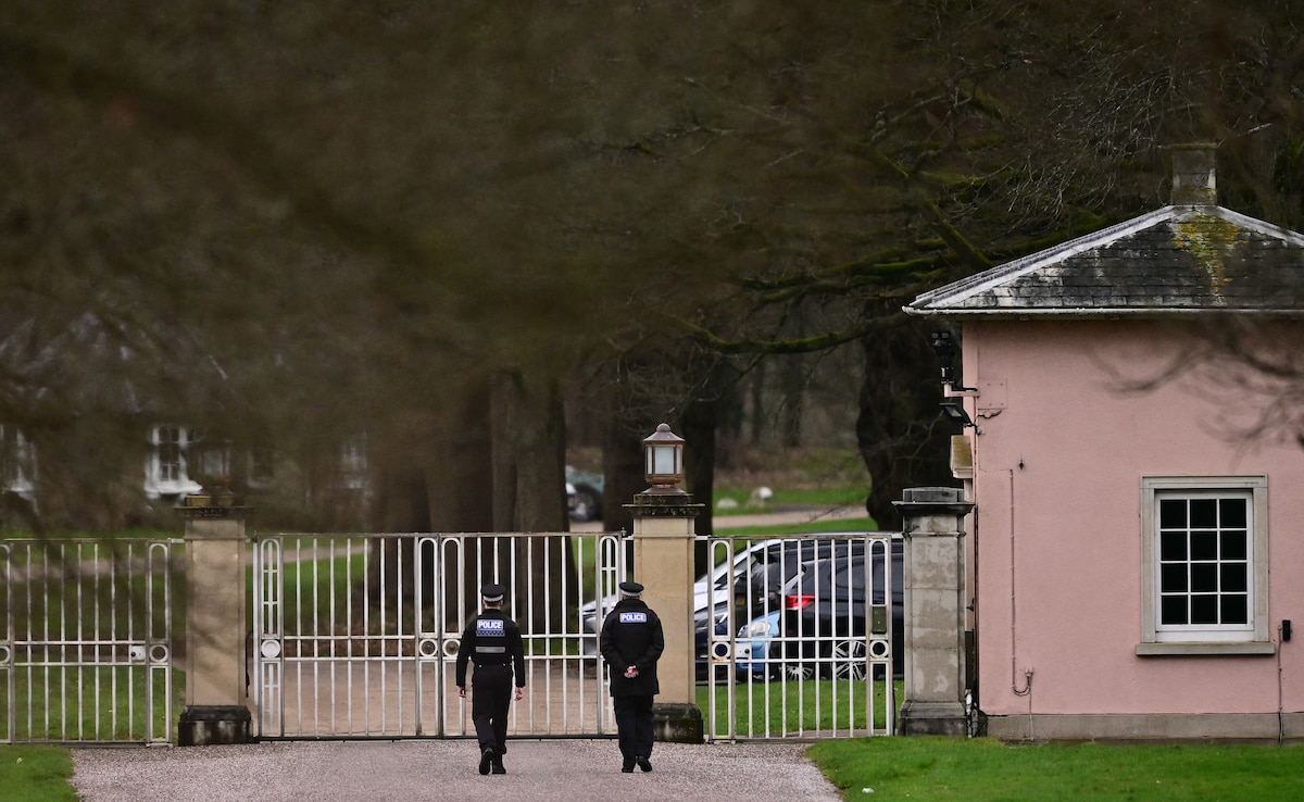 ब्रिटिश शाही परिवार पीढ़ियों के सबसे बड़े संकट में, जानिए कब-कब फंसे और ये सबसे खतरनाक क्यों