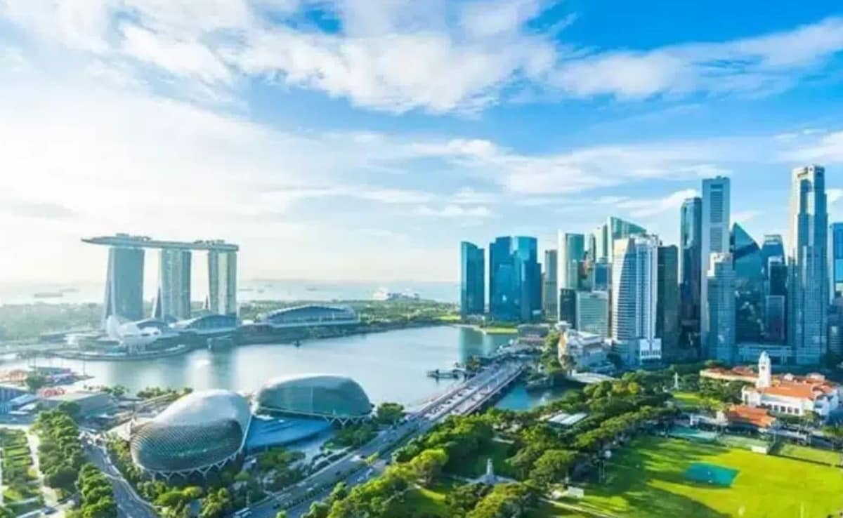 यमुना एक्सप्रेसवे पर ग्रेटर नोएडा के इन 2 सेक्टरों की लगी लॉटरी, 500-500 एकड़ में बनेगी जापान, सिंगापुर सिटी