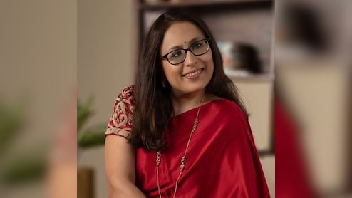 'Don't Start With FOMO': Radhika Gupta Urges Caution On SIF Investing