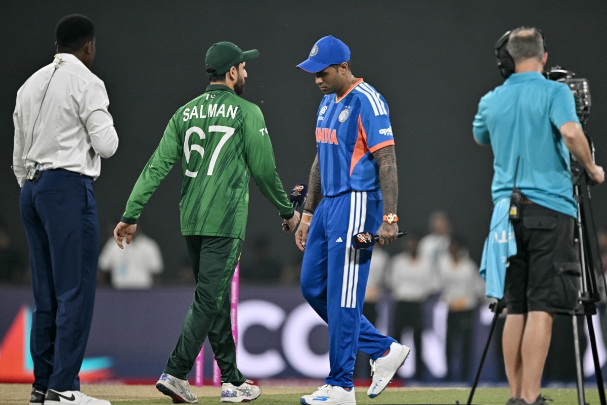 The Moment Surya Ignored Pak Captain At Toss In T20 World Cup. Video Viral