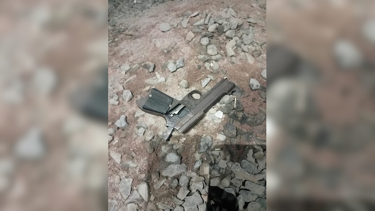 शाहगढ़ में दूसरे दिन भी फायरिंग, शराब दुकान के पास गोली चलाकर भागा युवक, लोगों में भारी दहशत&nbsp;