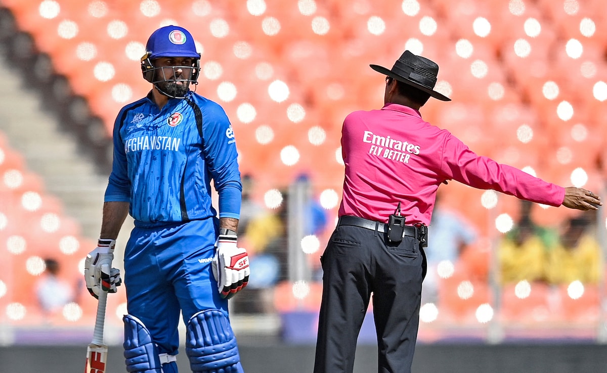 Afghanistans Mohammad Nabi Refuses To Obey Umpires Decision, Handed Hefty Penalty