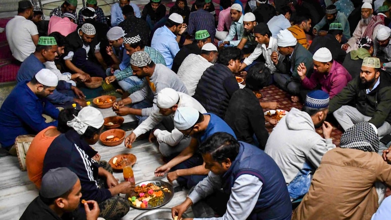 Ramadan 2026: Check February 24 Sehri, Iftar Timings In Mumbai, Delhi, Hyderabad, Kolkata and Other Cities