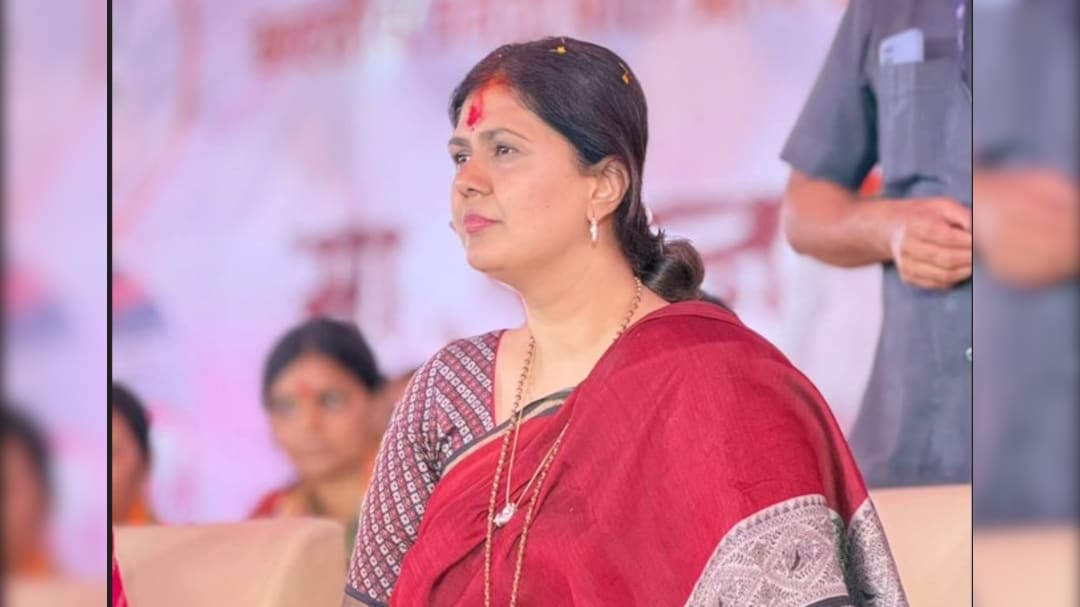 Technical Snag Detected In Chopper Scheduled To Fly Maharashtra Minister Pankaja Munde