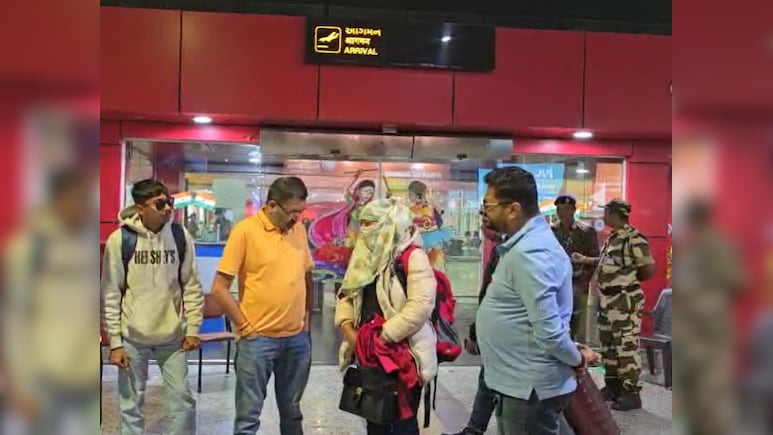 डंकी रूट का खौफनाक सच... अजरबैजान में किडनैप गुजरात के युवक-युवती की इनसाइड स्&zwj;टोरी