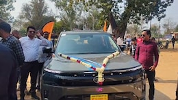 MP की क्रिकेटर क्रांति गौड़ को Tata Motors ने द&zwj;िया होली तोहफा, घर भेज दी चमचमाती नई कार