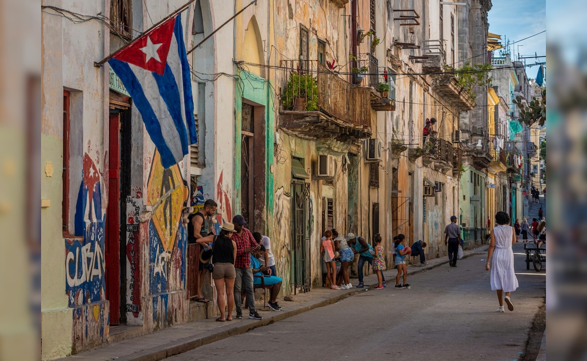 Family Emergency Kit, Air Raids: Cuba's 'Guide' On 'Potential Enemy Attacks'