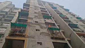 Ghaziabad Sisters Case: Experts Decode Obsession, Mental Health & Digital Addiction