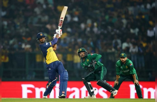 PAK vs SL: जीत कर भी टी20 वर्ल्ड कप से बाहर हो गई पाकिस्तान, सेमी-फाइनल में पहुंची NZ, शनाका ने जीता दिल