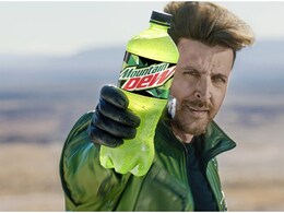 Rajasthan: 'डर के आगे जीत' वाले विज्ञापन पर फंसे ऋतिक रोशन, कोर्ट ने सुपरस्टार समेत माउंटेन ड्यू को भी थमाया नोटिस