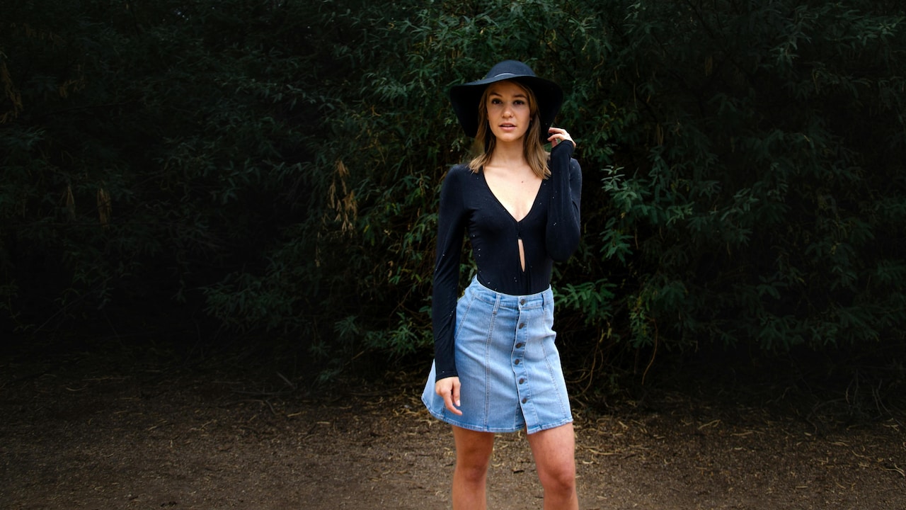 A-Line Mini Skirts: The Anti-Ride-Up Buying Guide