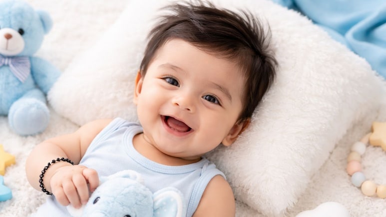 घर में आई खुशियों की बहार! बेटे के लिए ढूंढ रहे हैं यूनिक और मॉडर्न नाम? यहां हैं 2026 के 100 खास नाम अर्थ के साथ