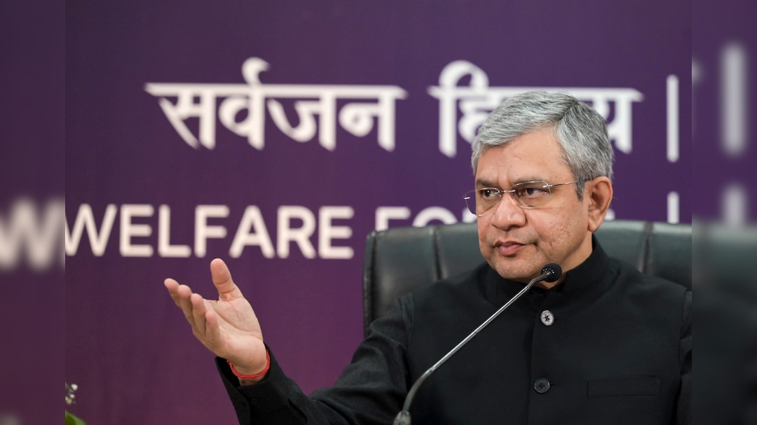 Indian Railways Reforms: Ashwini Vaishnaw Unveils Rail Tech Policy, Digital 24×7 Claims Tribunal