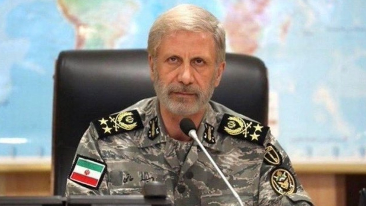 ईरान के आर्मी चीफ हमले में ढेर? 14 की उम्र में थामी बंदूक, खामेनेई के करीबी, जानें अमीर हातमी के बारे में