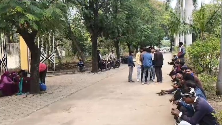 MP News: गाली-गलौज बना जान का दुश्मन! मामूली विवाद में नाबालिग ने कटर से किया हमला, युवक की मौत