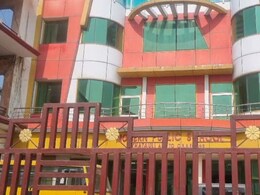 बैंक लॉकर में ही लॉक हो गया CBSE 10वीं का पेपर, 10 की बजाय 1 बजे शुरू हुआ एग्जाम; UP में ये क्या हुआ?