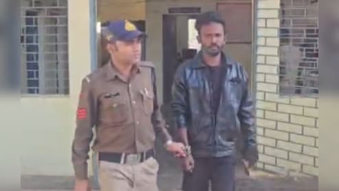 बेटे ने की मां की हत्या! झगड़ा करने से रोका, तो कुल्हाड़ी से काट डाला; आरोपी गिरफ्तार