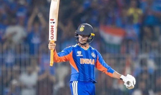 'उन्होंने मुझे कभी ऐसा एहसास नहीं कराया', तूफानी पचासे के बाद दिल से बोले अभिषेक