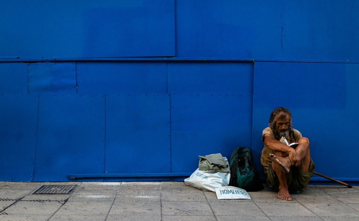 Dubai Police Arrest Beggar Owning Three Luxury Cars Amid Anti-Begging Crackdown